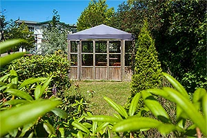 Pavillon im Garten